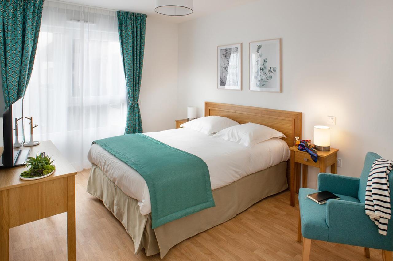 Domitys - Galilee Aparthotel Cergy Exterior photo